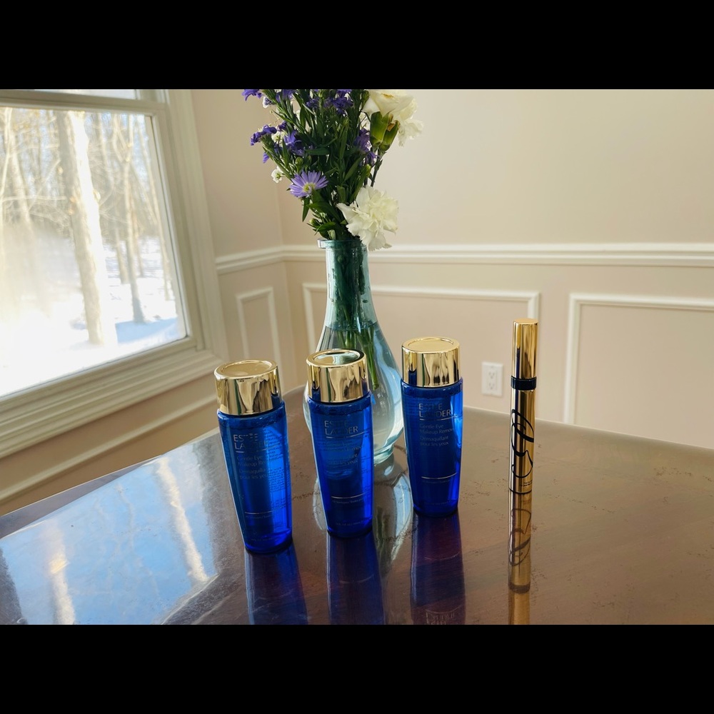 Estée Lauder makeup bundle
